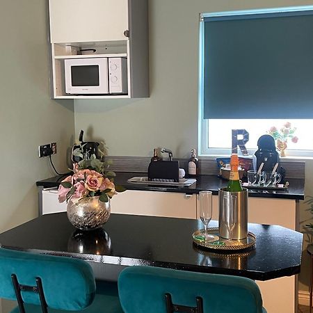 The Rose Garden Room - Self Contained Studio Ballycastle Eksteriør billede