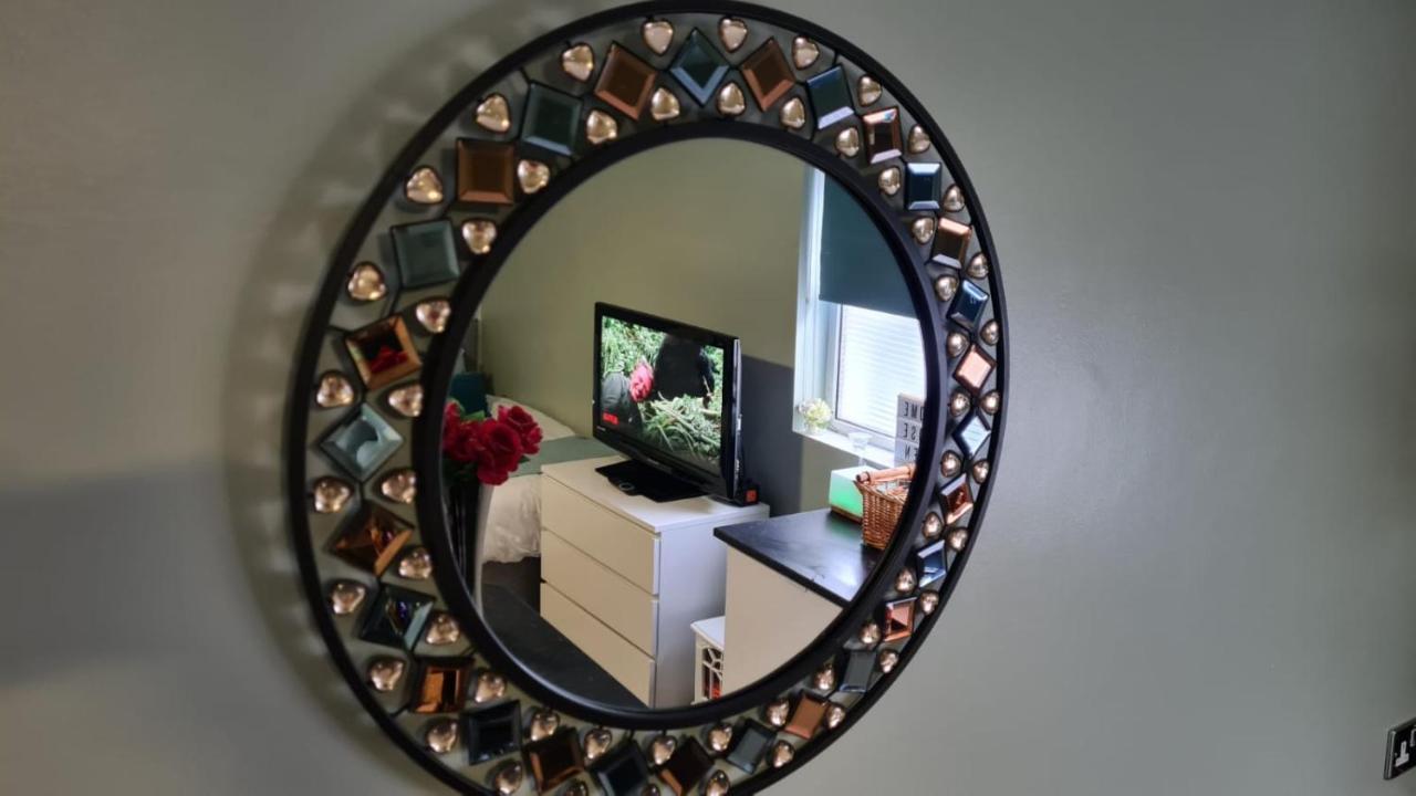 The Rose Garden Room - Self Contained Studio Ballycastle Eksteriør billede