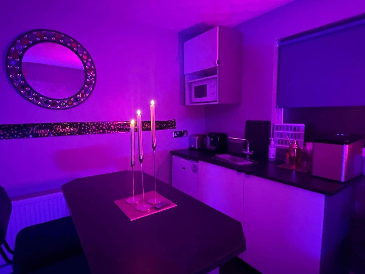 The Rose Garden Room - Self Contained Studio Ballycastle Eksteriør billede