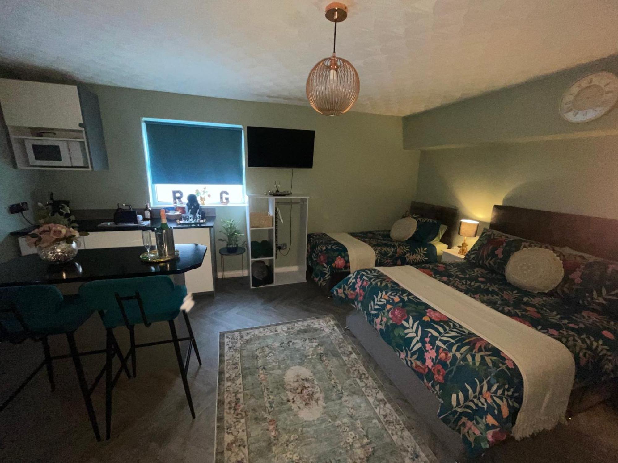 The Rose Garden Room - Self Contained Studio Ballycastle Eksteriør billede